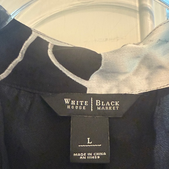 White House Black Market Size L - Picture 2 of 8